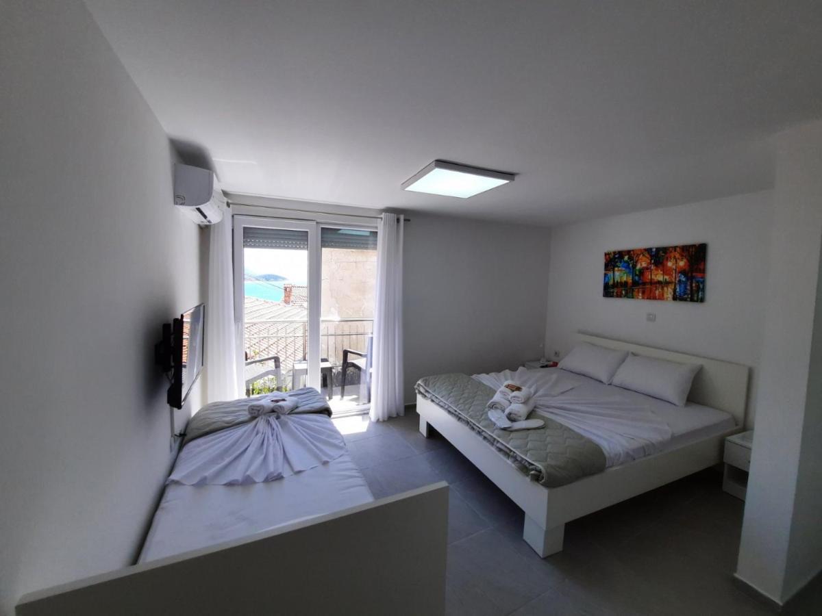 Redex Apartment *